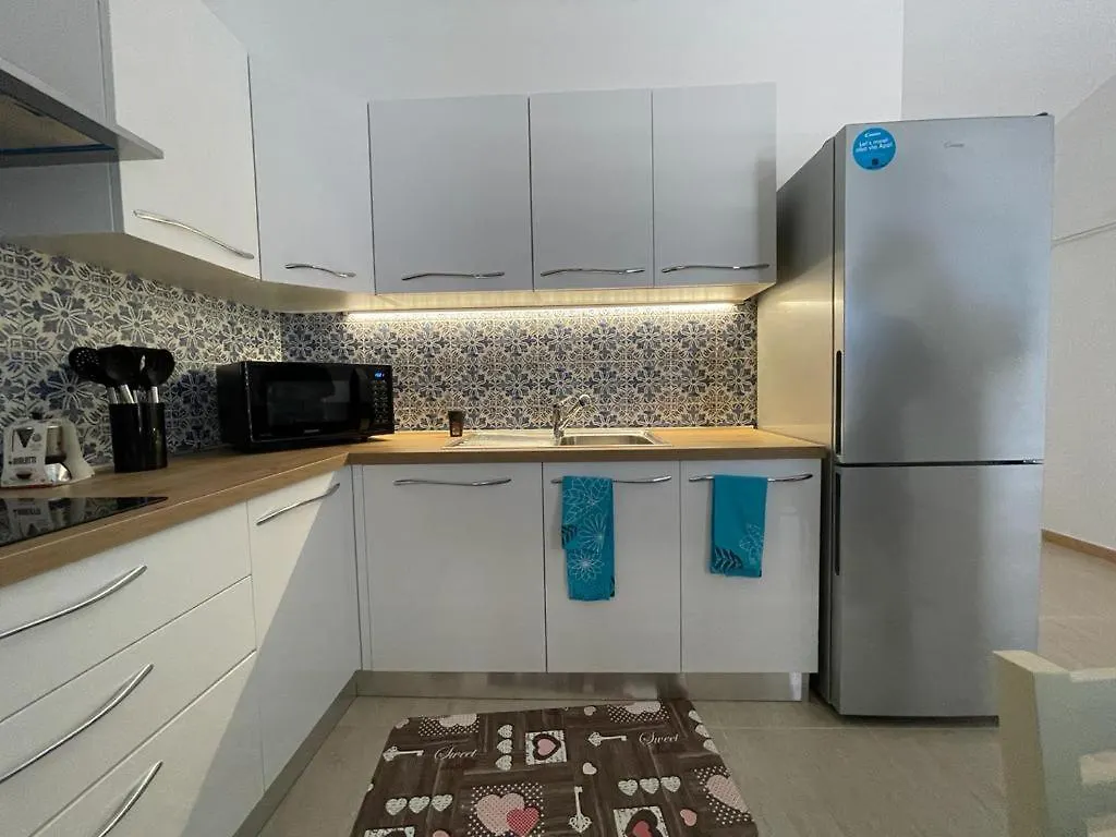 Residence Le Maree Porto Pino Apartment